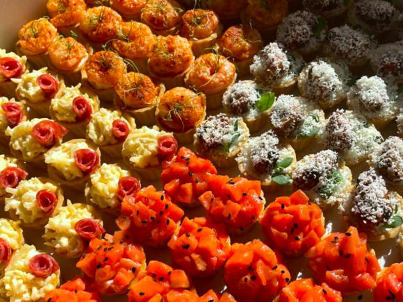 Бокс фуршетный 100 тарталеток на 15-20 персон в Брянске